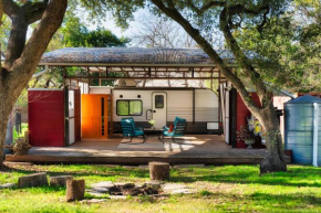 Modern 1BR Home on an Eco Farm Great Location